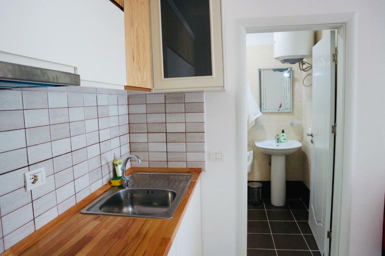 Dua Apartments Shengjin Exterior photo